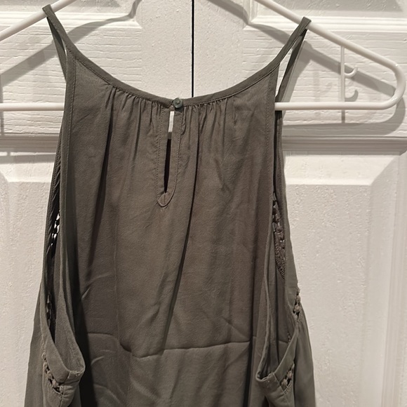 Green tank - Picture 4 of 4